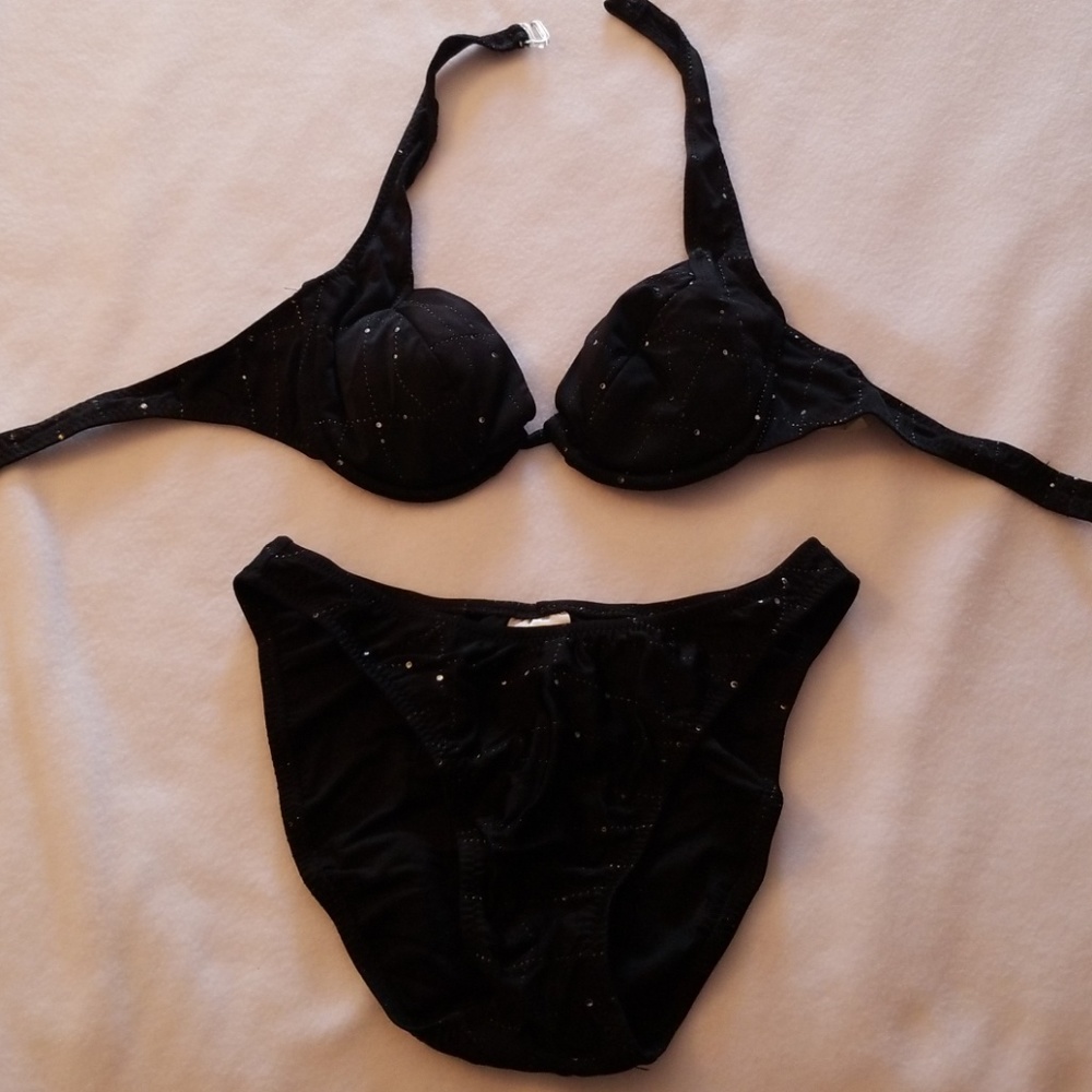 Frederick's bikini w/ water filled removable pads